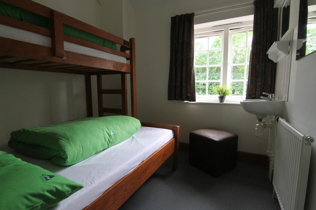 Yha Medway Hostel Джилингам Екстериор снимка