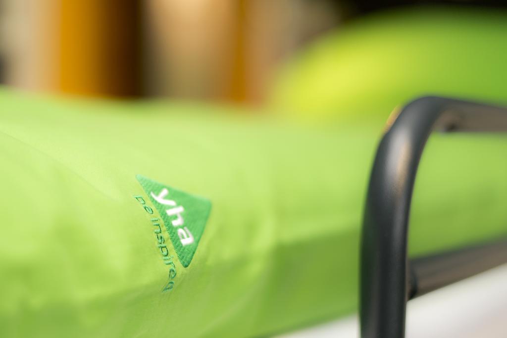 Yha Medway Hostel Джилингам Екстериор снимка